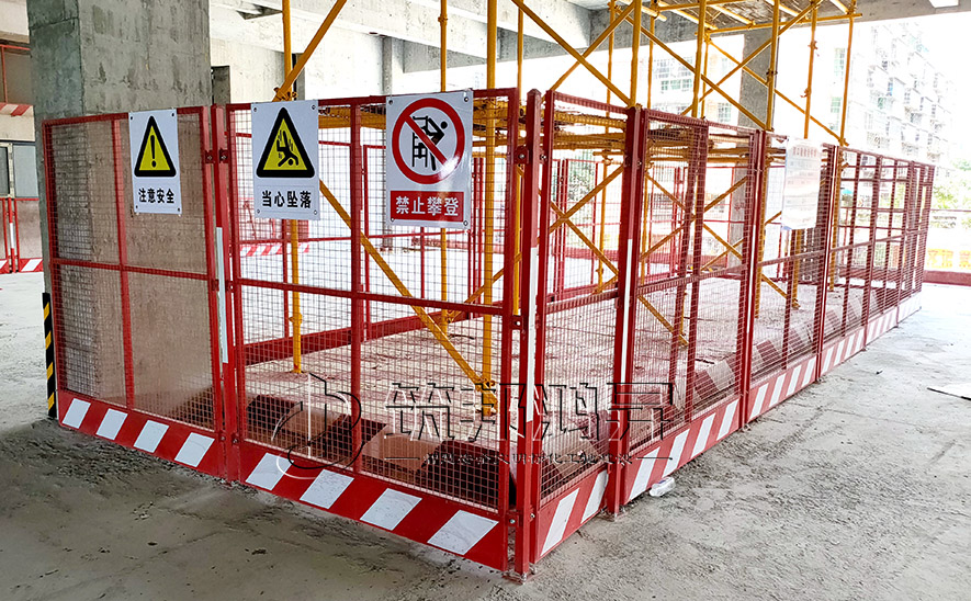 建筑工地塔吊護(hù)欄，塔吊基礎(chǔ)護(hù)欄